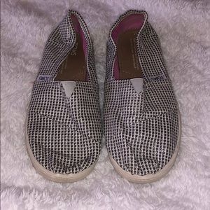 Toms Girls Size Y3.5